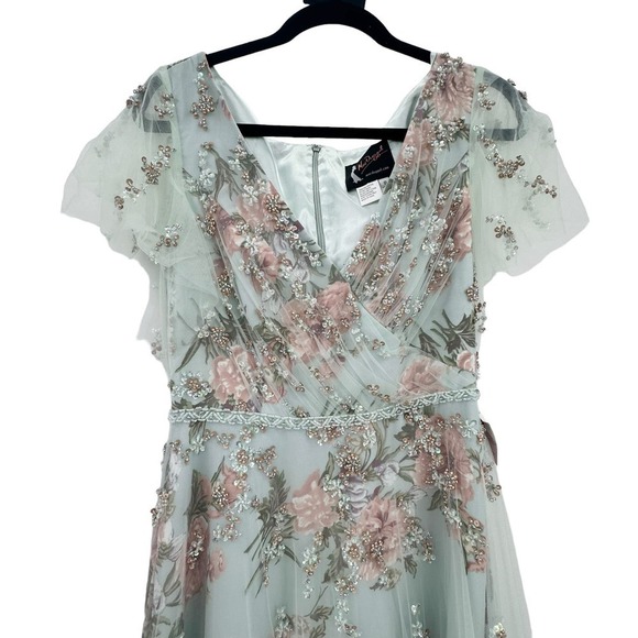 Mac Duggal Floral Flutter Sleeve V- Neck Maxi Dress Multicolor Size 8 NWT - Picture 10 of 12